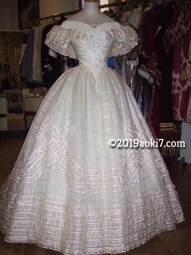 1800年ドレス試着